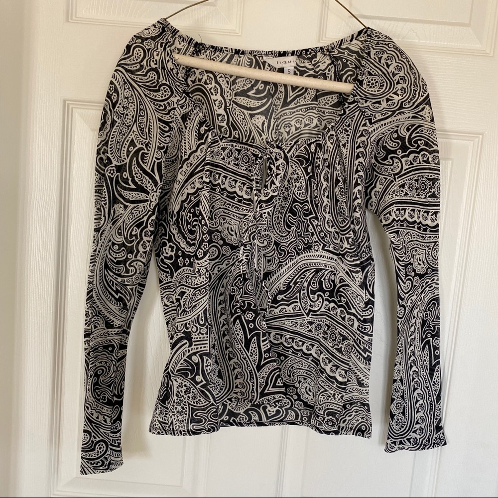 Black and White Top By Liquid small